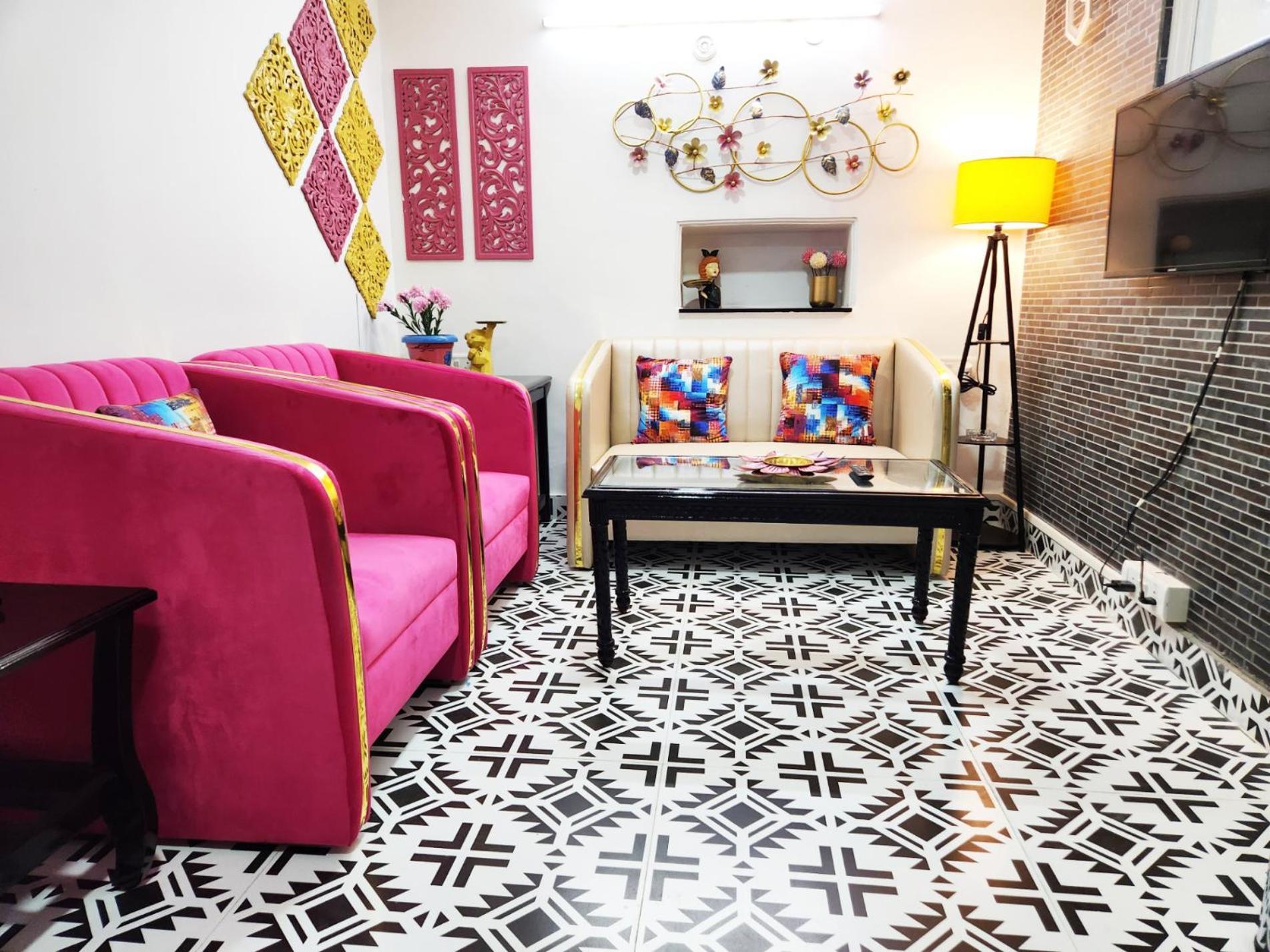 Economical Cozy 1bhk Prime Location South Delhi 1 * New Delhi