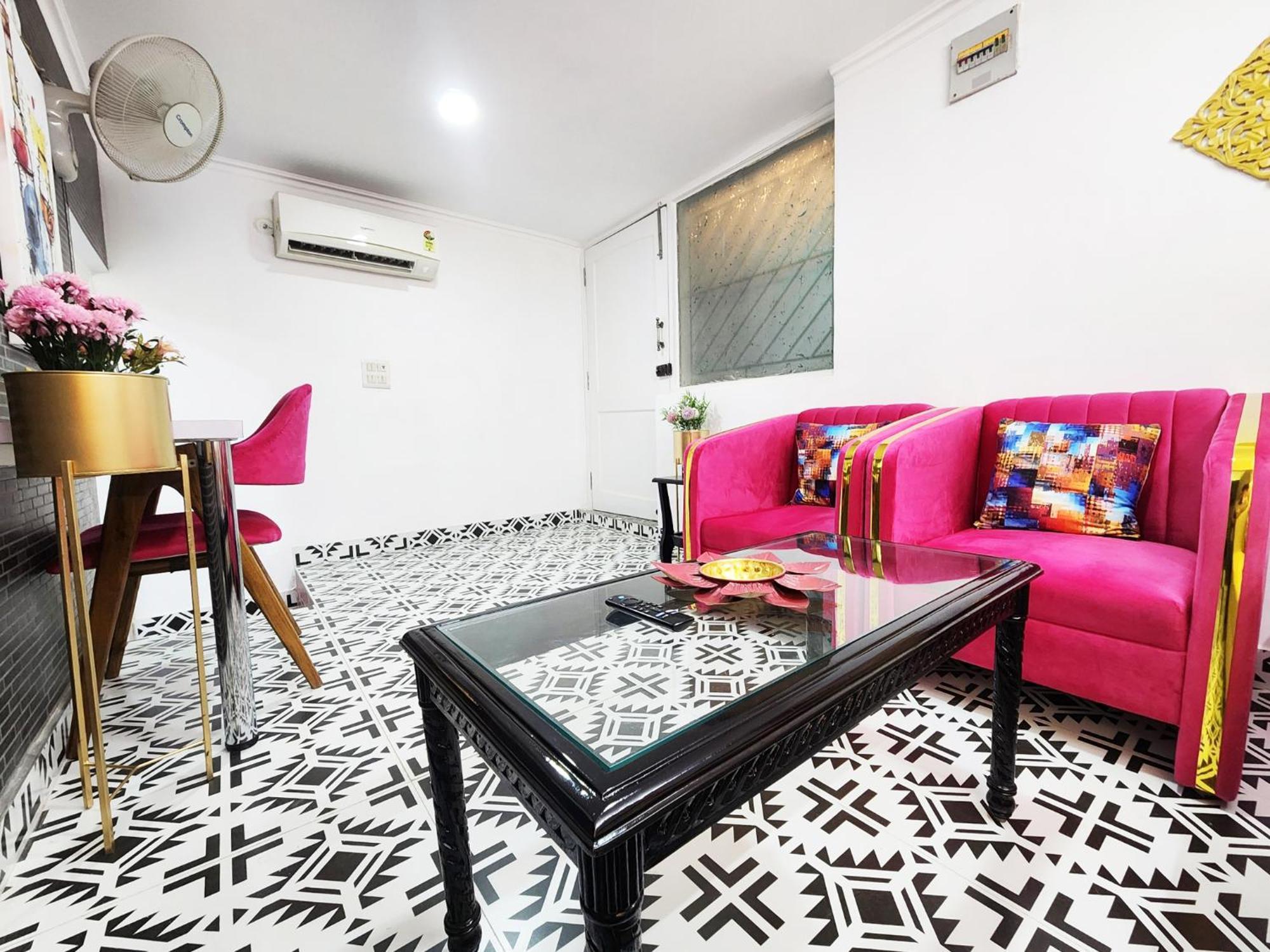 Apartment Economical Cozy 1bhk Prime Location South Delhi 1